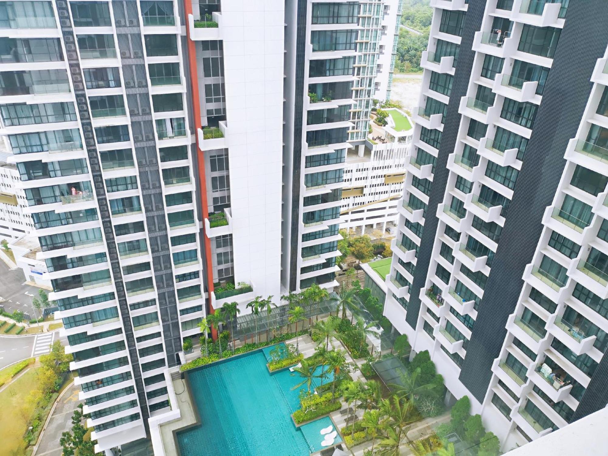 Grand Medini By Rr Jbcity Nusajaya  Esterno foto